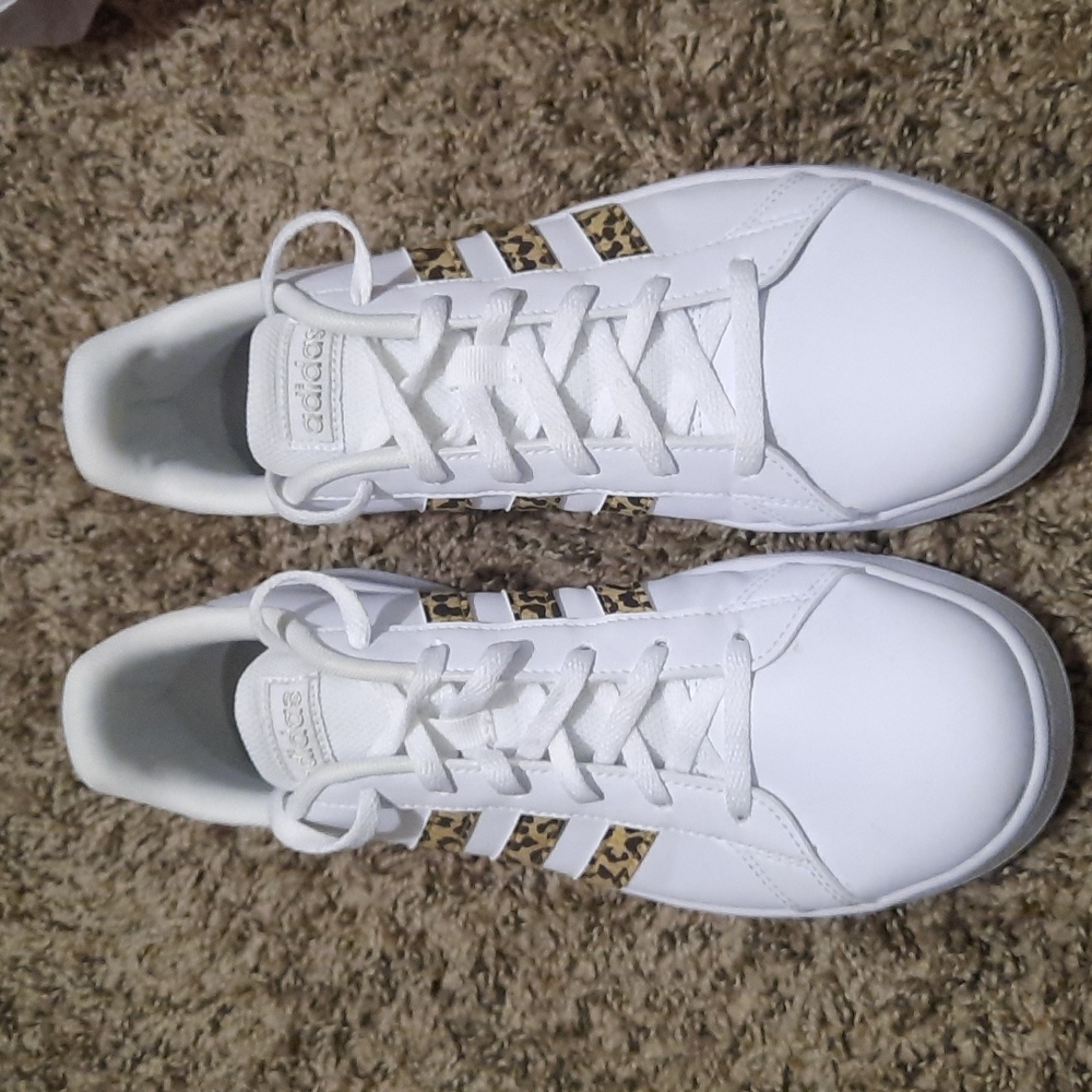 Adidas Grand Court Sneaker